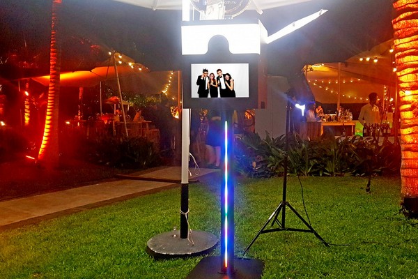 Photobooth outdoor at night with LED lights